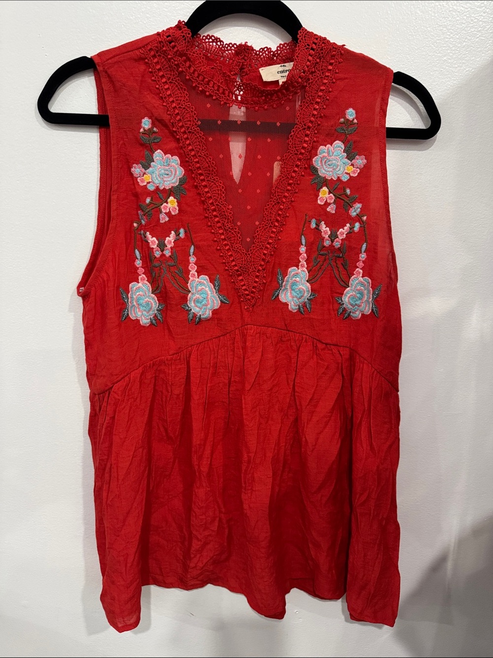 entro Red Embroidered Sleeveless V-Neck Camisole